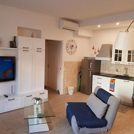 Zeus Superior Apartment